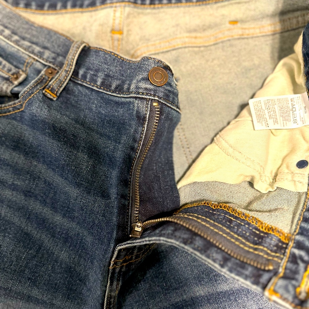Old Navy 38x34 Relaxed Fit Jeans